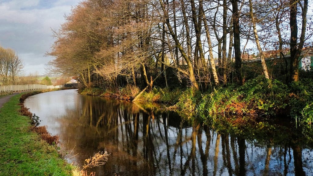 Rochdale Canal, Smithy Bridge - Enchanting Beauty of Littleborough